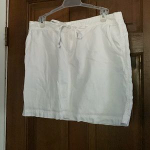 White mini skirt size M